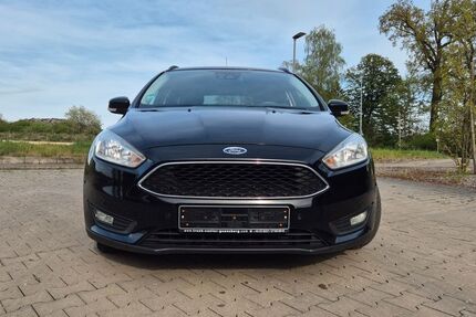Ford Focus 212.615 km 5.450 &euro; Günzburg 89312