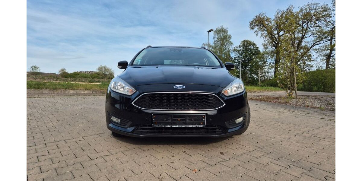 Ford Focus 212.615 km 5.450 &euro; Günzburg 89312