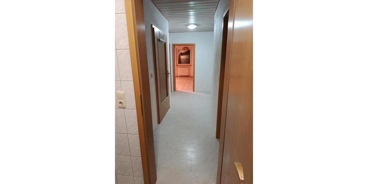 Einfamilienhaus Schierling - 5 Zimmer, 140 m&sup2;, 1.200&euro; | Angebot:26377744