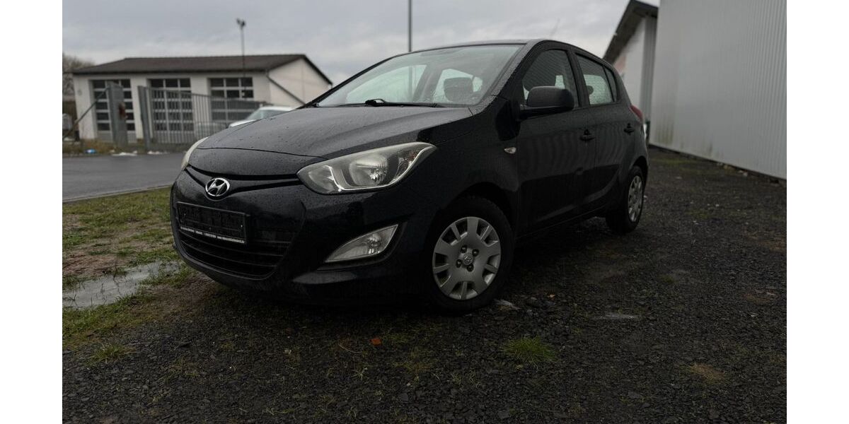 Hyundai i20 170.000 km 2.200 &euro; Edermünde 34295