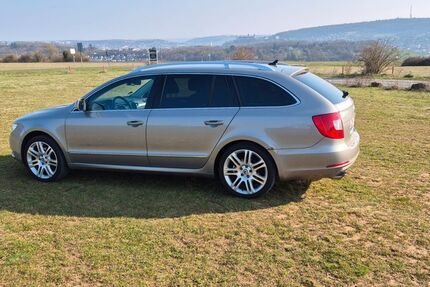 Skoda Superb 196.000 km 5.200 &euro; Zell am Main 97299