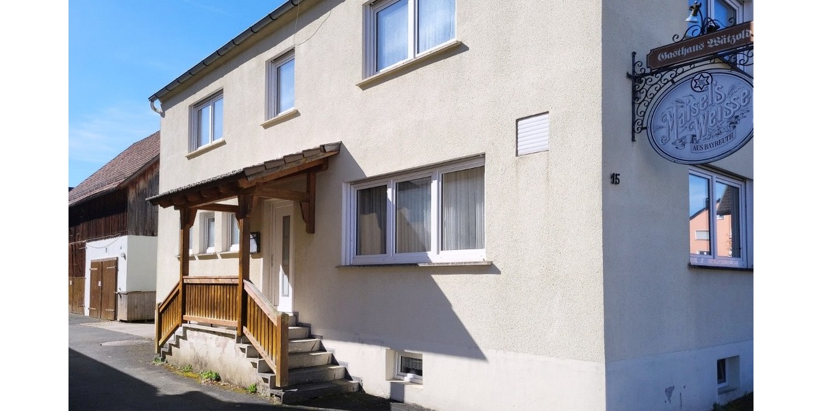 Wohnhaus mit ehemaliger Gastwirtschaft und Scheune in Leups bei Pegnitz zu verkaufen. - Zweifamilienhaus Pegnitz | Angebot:27082967
