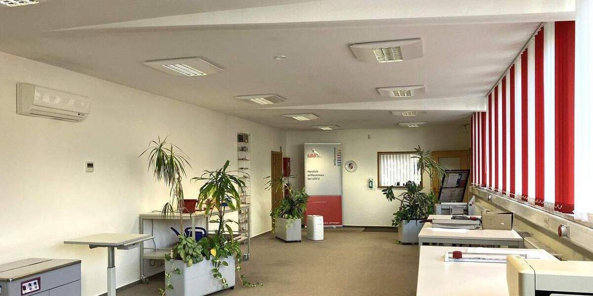 Attraktive Lagerhalle mit Büroanbau in Vellmar zimmer