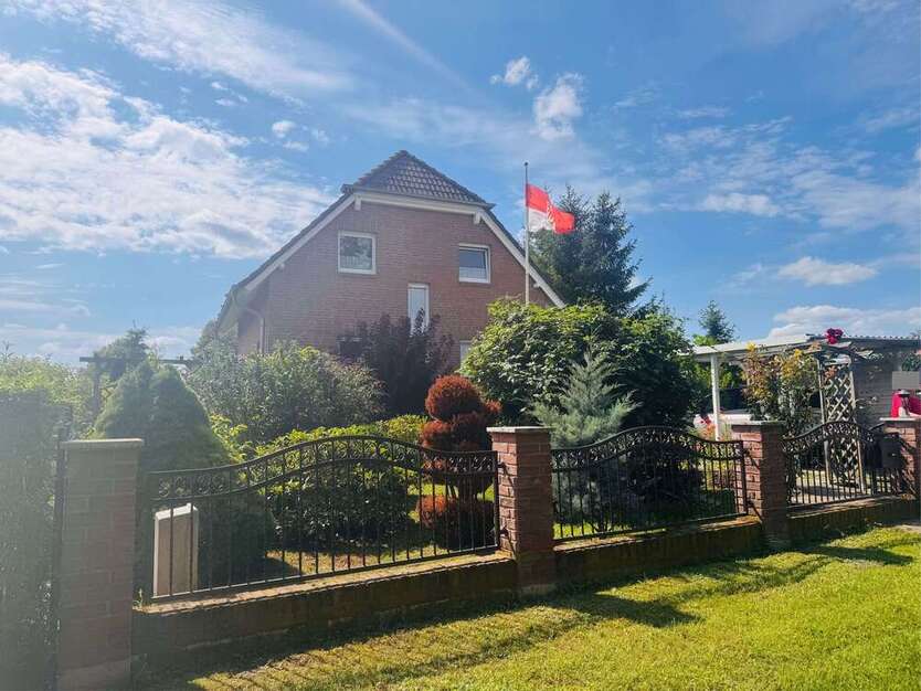 Haus zum Kaufen in Neuhardenberg 259.900 € 96 m²