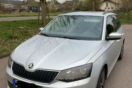 Skoda Fabia 85.702 km 9.600 &euro; Überherrn 66802
