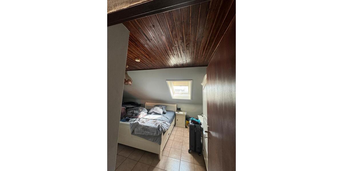 Dachgeschoßwohnung Reinheim - 2 Zimmer, 73 m&sup2;, 830&euro; | Angebot:26050745