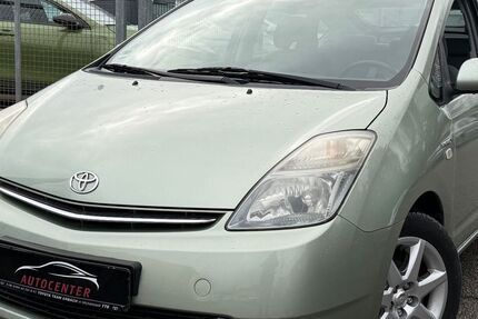 Toyota Prius 78.000 km 6.700 &euro; Weinheim 69469