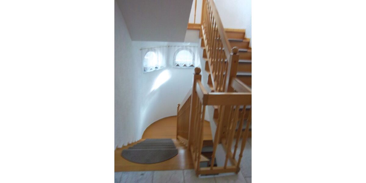 Provisionsfrei* 3 Generationen ZFH: 5 ZiWo + 4 ZiWo, 3 Ebenen, Grund 802 m² in 89173 Lonsee zu verkaufen. - Zweifamilienhaus Lonsee | Angebot:26781319
