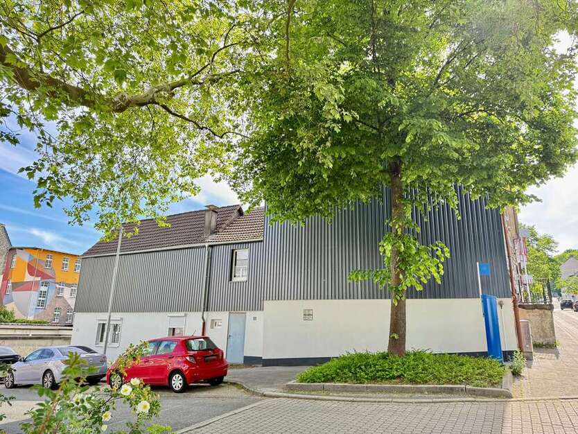 Haus zum Kaufen in Iserlohn 599.000 € 400 m²