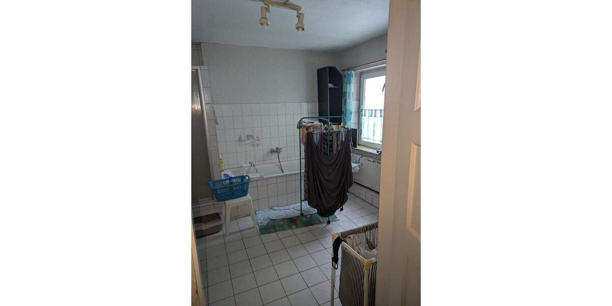 *** offene Besichtigung**** am 31.01.2026 von 12.00 Uhr bis 14.30 Uhr Hinrich-Fehrs-Str. 49 Husum 5 zimmer