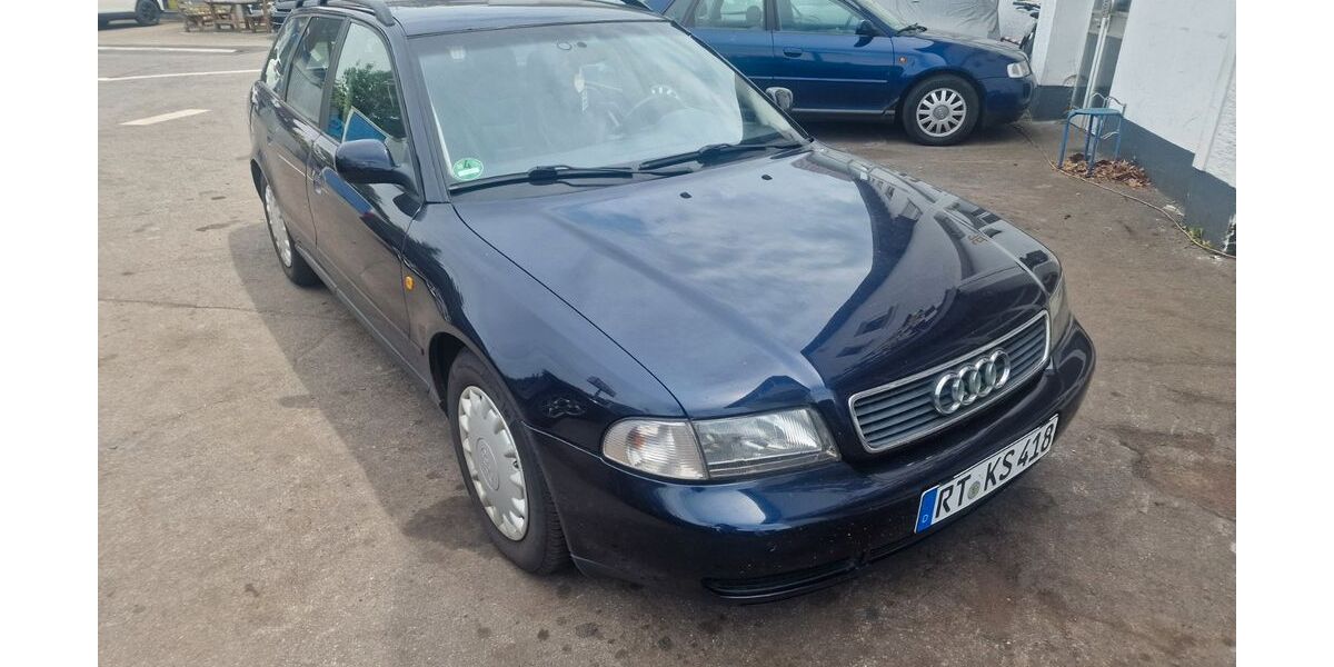 Audi A4 265.000 km 2.300 &euro; Reutlingen 72766