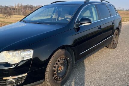 VW Passat Variant 298.000 km 2.799 &euro; Niederau 01689