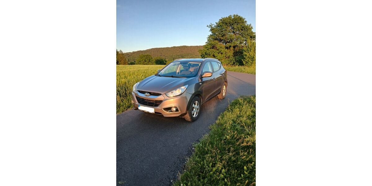 Hyundai ix35 104.500 km 7.800 &euro; Hauneck 36282
