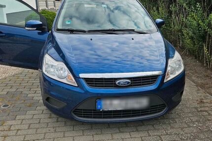 Ford Focus 305.000 km 2.100 € Neresheim 73450