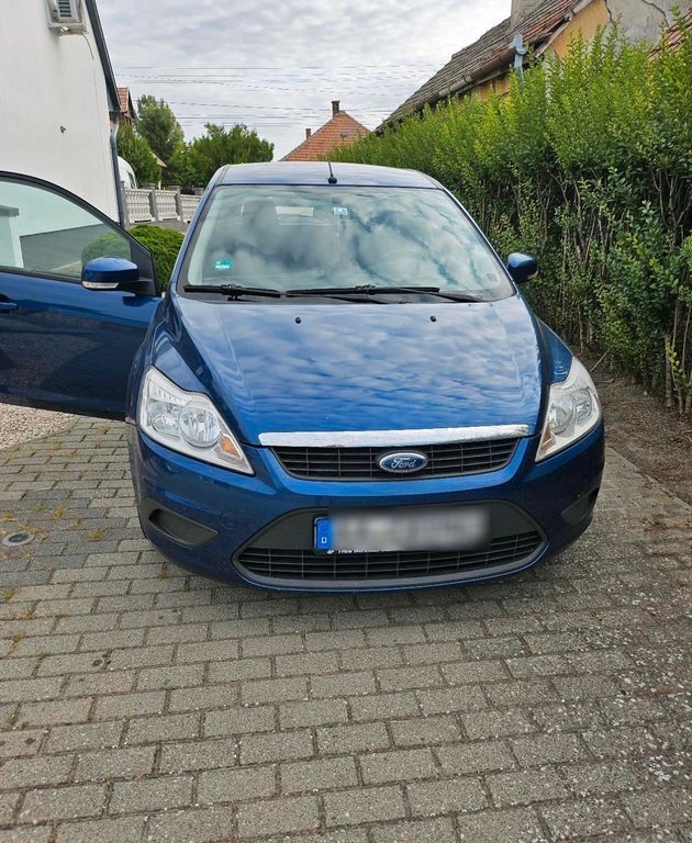 Ford Focus 305.000 km 2.100 € Neresheim 73450