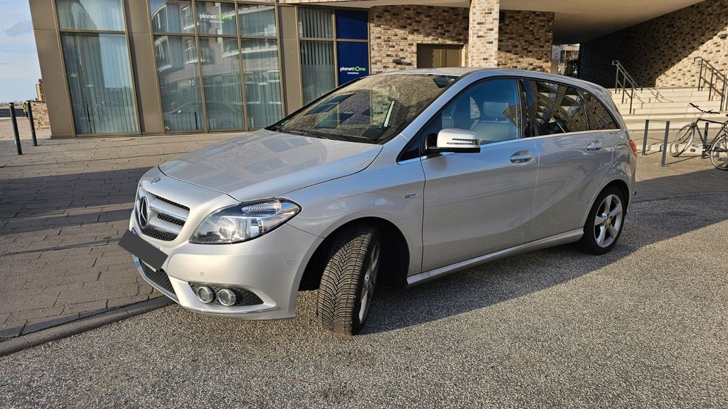 Mercedes-Benz B 180 86.550 km 9.200 &euro; Rowa 17094