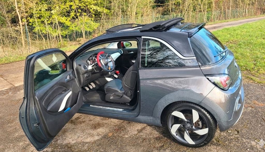 Opel Adam 73.000 km 9.500 &euro; Bretten 75015