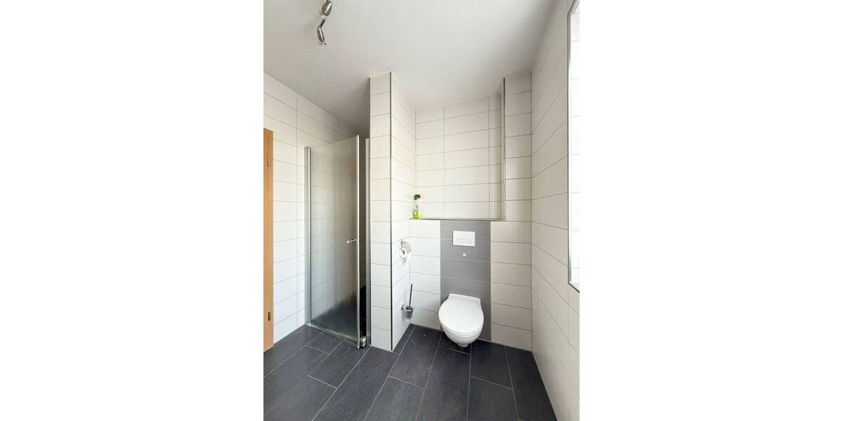 Einfamilienhaus Wiesenau - 3 Zimmer, 140 m&sup2;, 1.300&euro; | Angebot:23518362