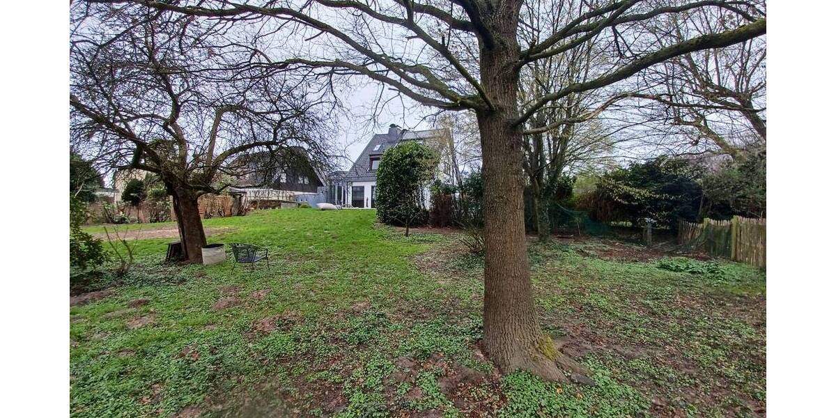 Einfamilienhaus Korschenbroich - 8 Zimmer, 243 m&sup2;, 2.865&euro; | Angebot:25927074