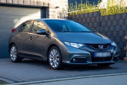Honda Civic 209.000 km 4.100 &euro; Laboe 24235