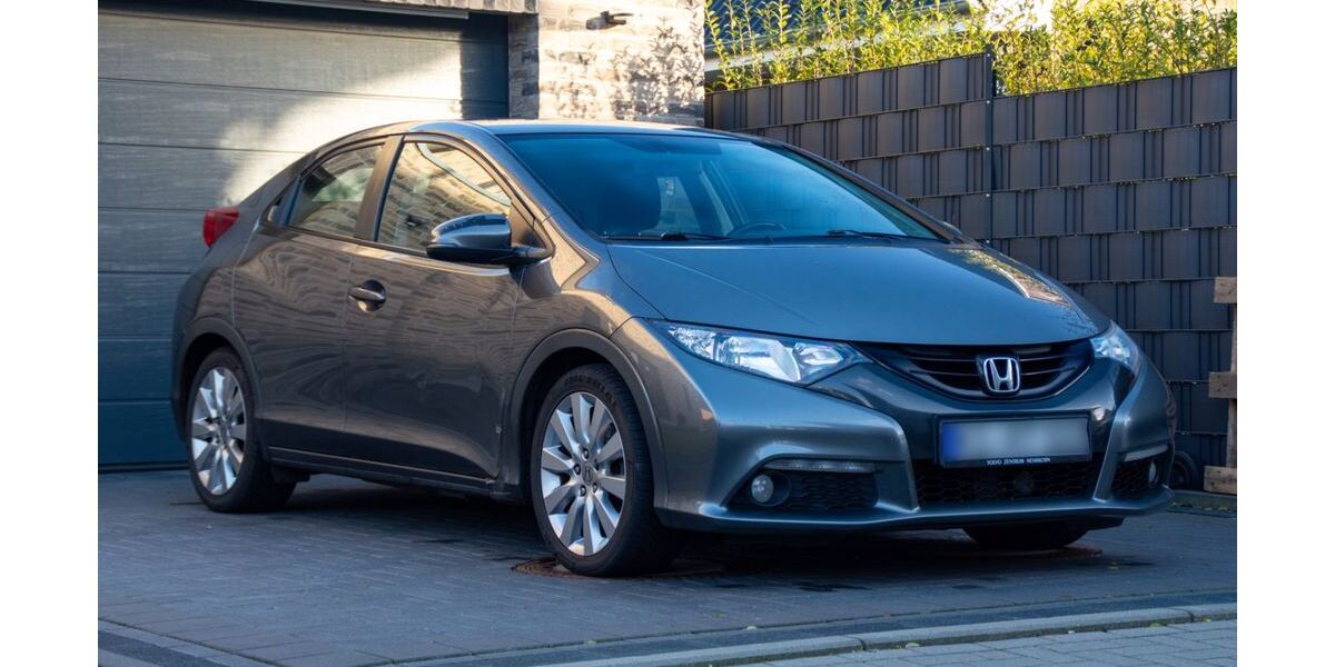 Honda Civic 209.000 km 4.100 &euro; Laboe 24235