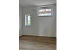 Große 4-Zimmer Wohnung mit Terrasse und kleinem Garten