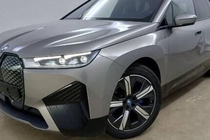 BMW iX 33.400 km 51.830 &euro; Salzgitter 38228