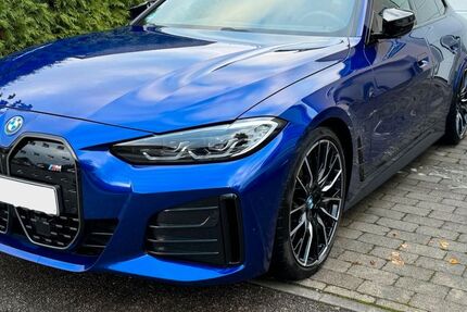 BMW i4 32.000 km 46.499 &euro; Bad Schussenried 88427