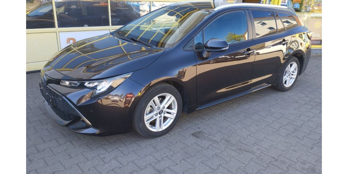 Toyota Corolla 70.500 km 19.650 &euro; Rathenow 14712