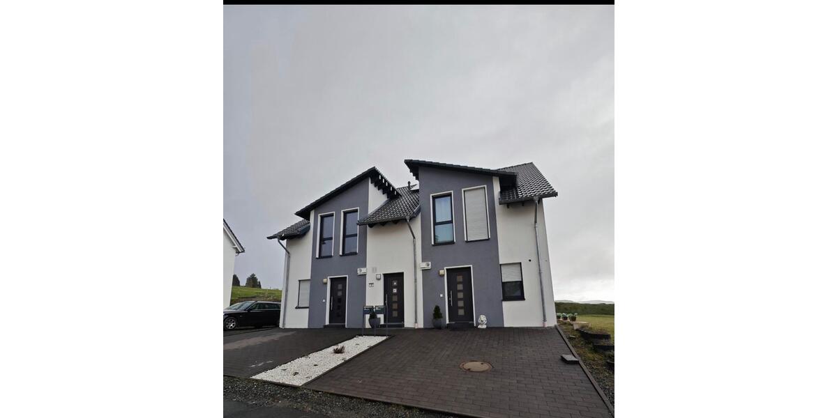 Doppelhaushälfte Biedenkopf - 8 Zimmer, 218 m&sup2;, 799.000&euro; | Angebot:26287848