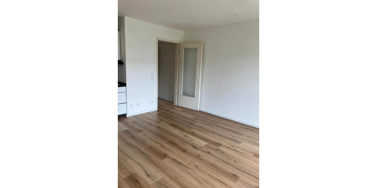 Etagenwohnung Dessau-Roßlau Dessau - 1 Zimmer, 33 m&sup2;, 300&euro; | Angebot:26535644