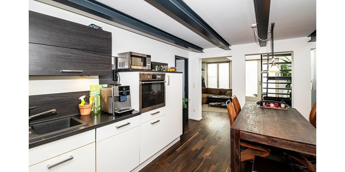 Schöne Galeriewohnung mit Dachterrasse 2 zimmer