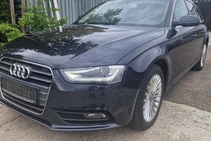 Audi A4 72.719 km 13.990 &euro; Radebeul 01445