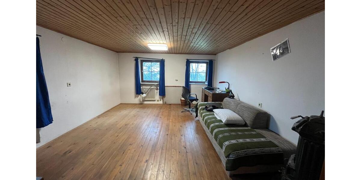 Hof-Wohngemeinschaft im Grünen – 3 gleich große Zi, ca.180 qm 5 zimmer