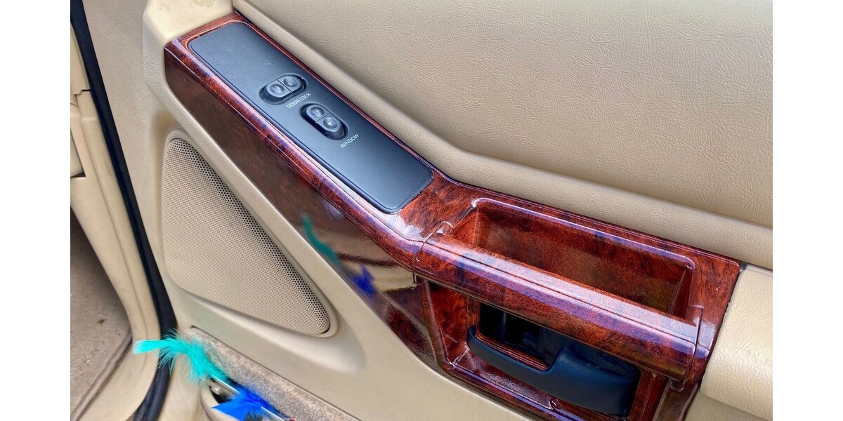 Ford Explorer 252.300 km 11.900 &euro; Ibbenbüren 49477