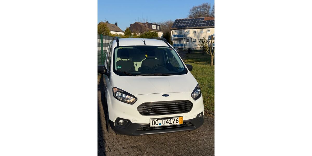 Ford Transit Courier 105.000 km 6.900 &euro; Unna 59425