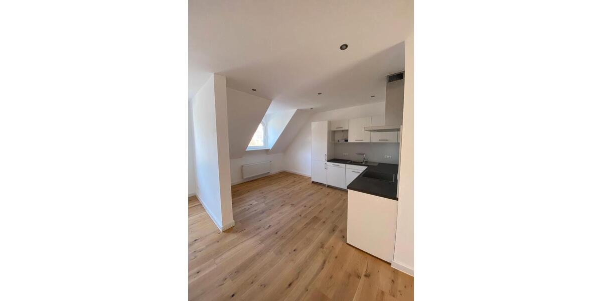 Dachgeschoßwohnung Koblenz - 4 Zimmer, 96 m&sup2;, 1.259&euro; | Angebot:26536288