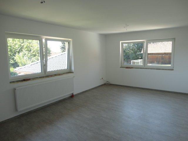 Etagenwohnung Adlkofen - 2 Zimmer, 89 m&sup2;, 770&euro; | Angebot:26461536