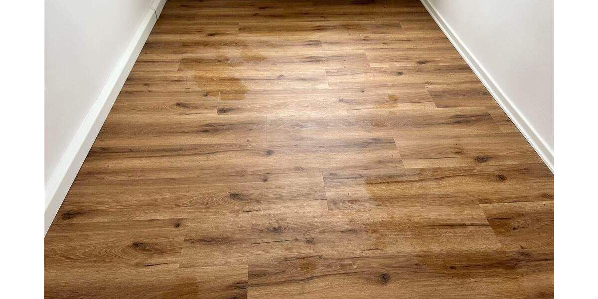 Etagenwohnung Hohenmölsen - 3 Zimmer, 61 m&sup2;, 75.000&euro; | Angebot:25141592