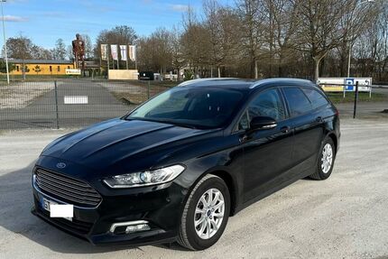 Ford Mondeo 212.000 km 9.000 &euro; Rietberg 33397