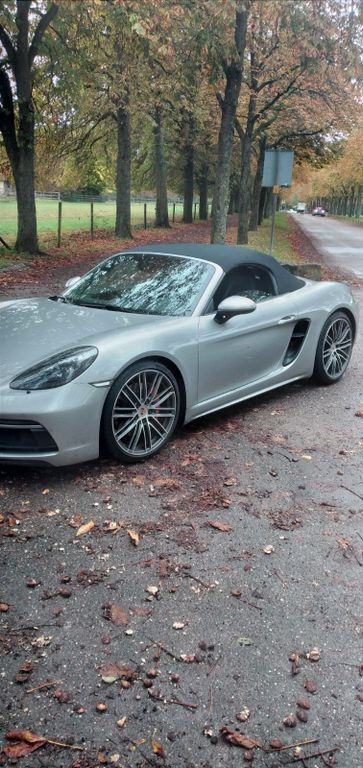 Porsche Boxster 77.000 km 69.890 € Stuttgart 70499