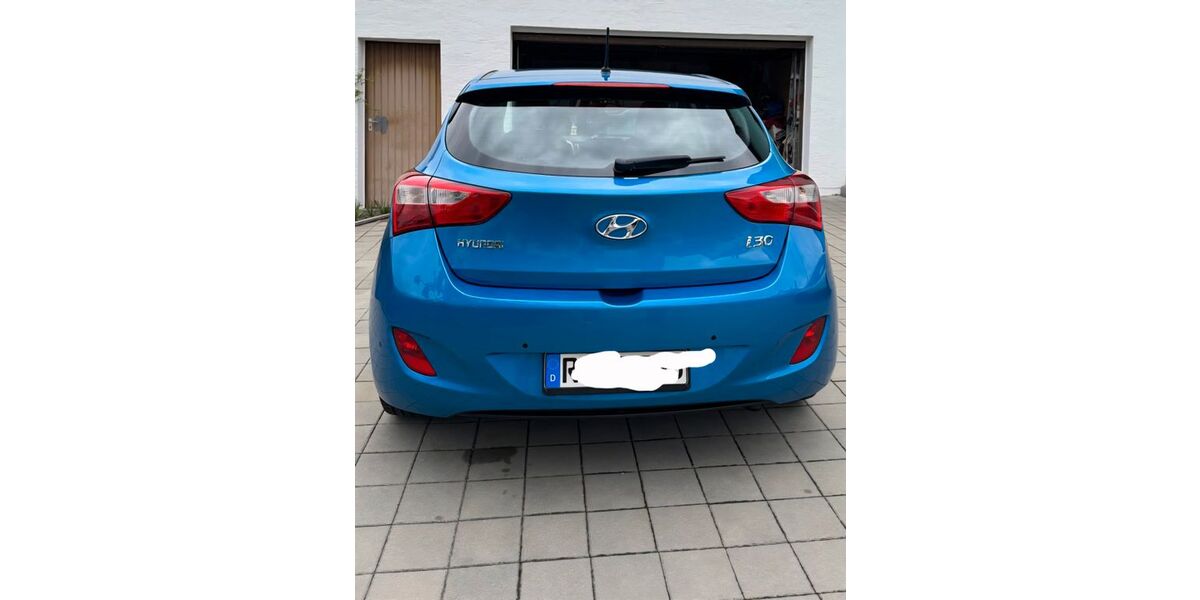 Hyundai i30 153.300 km 9.550 &euro; Regensburg 93055