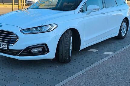 Ford Mondeo 95.300 km 17.800 &euro; Manching 85077