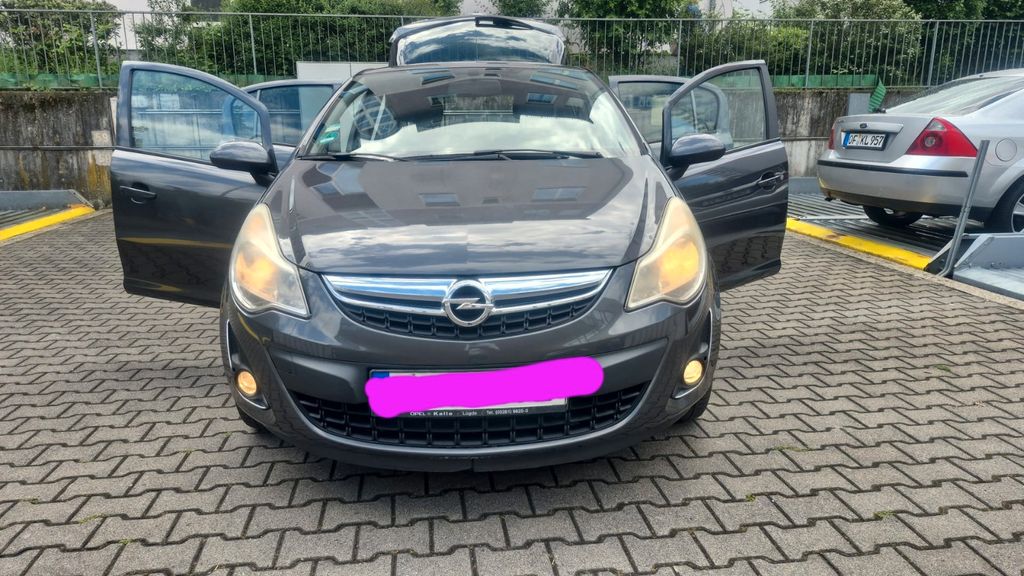 Opel Corsa 120.955 km 3.750 &euro; Neu-isenburg 63263