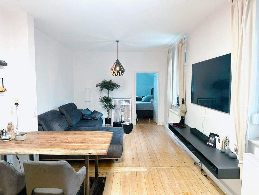 Zwischen Altbaucharme und Stadtleben - 2-Zimmer-Wohnung mit Balkon Nähe Siggi 2 zimmer