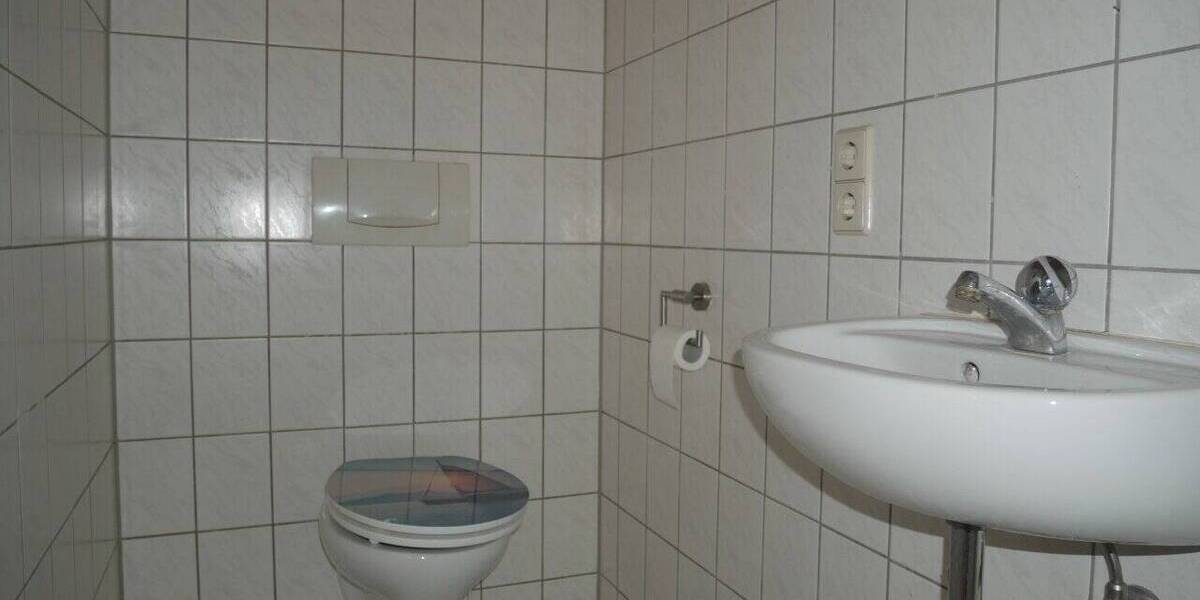 Etagenwohnung Herrlingen Herrlingen - 2 Zimmer, 80 m&sup2;, 750&euro; | Angebot:25698079