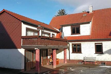 Haus Wasungen - 9 Zimmer, 180 m&sup2;, 750&euro; | Angebot:25275607