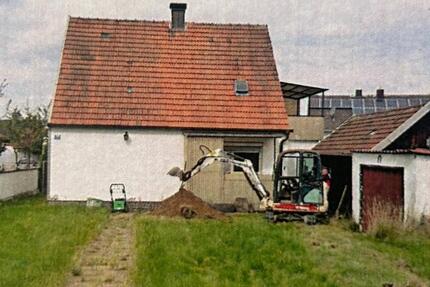 Grundstück mit Altbestand 3.5 zimmer