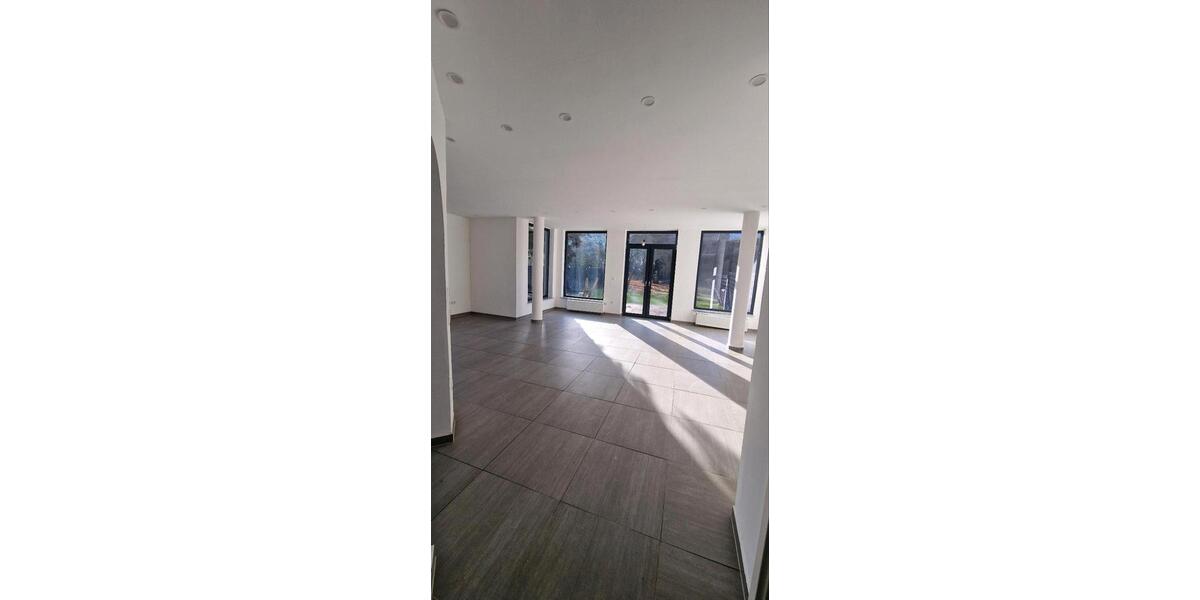 Einfamilienhaus Leidersbach - 5 Zimmer, 143 m&sup2;, 2.200&euro; | Angebot:24581063