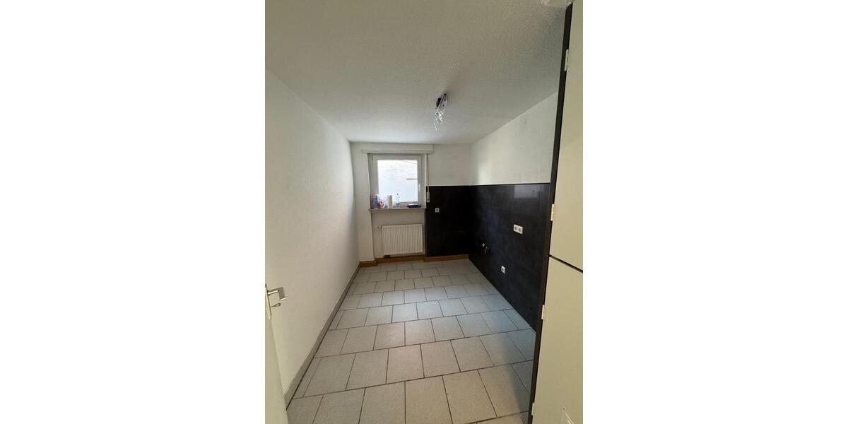 Etagenwohnung Wiesloch - 3.5 Zimmer, 79 m&sup2;, 900&euro; | Angebot:26237112